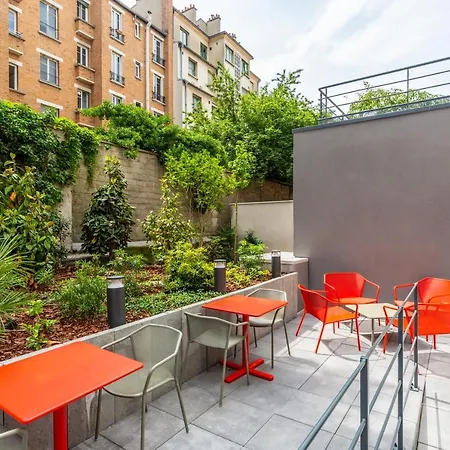 Ibis Budget Paris Mairie Hotel 2*