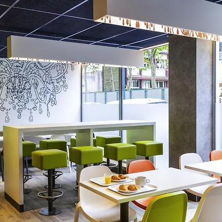 Ibis Budget Paris Mairie Hotel 2*