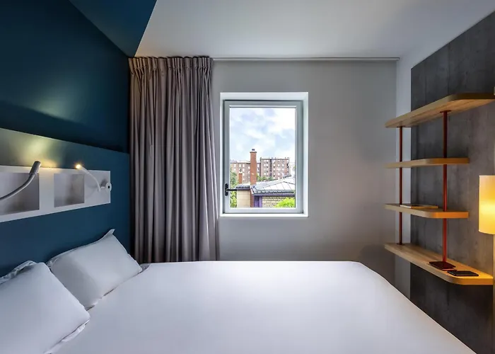 Hotel Ibis Budget Paris Mairie 2*
