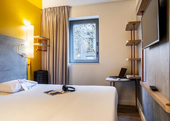 Ibis Budget Paris Mairie 2* Clichy