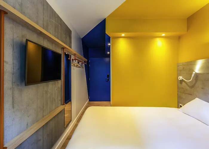 Ibis Budget Paris Mairie Hotel