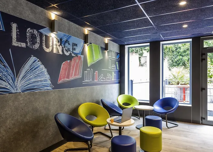 Ibis Budget Paris Mairie Hotel 2*