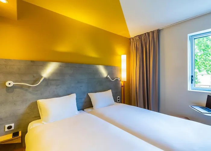 Ibis Budget Paris Mairie Hotel 2*