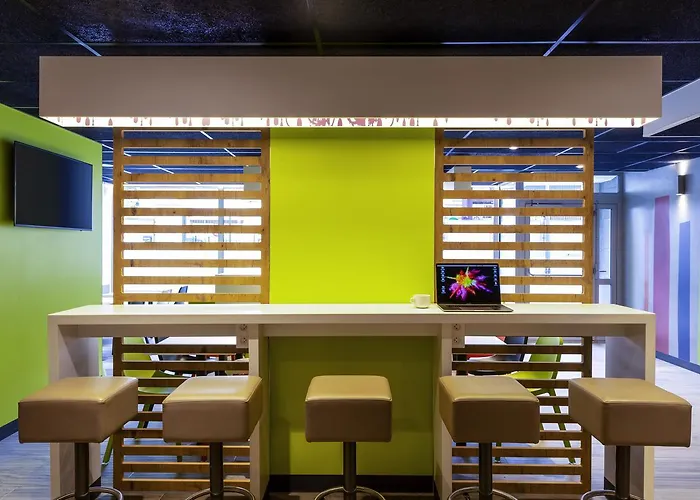 Hotel Ibis Budget Paris Mairie 2*