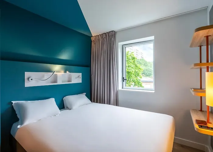 Hotel Ibis Budget Paris Mairie 2*
